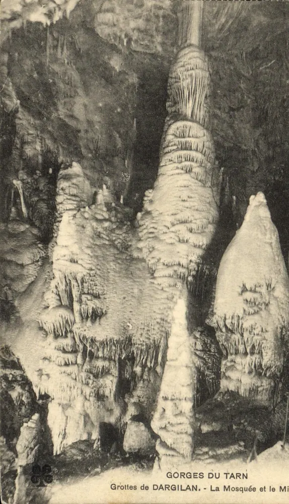 Dargilan-Höhlen — Die Moschee und der Mihrab — Gorges du Tarn - Vorderseite
