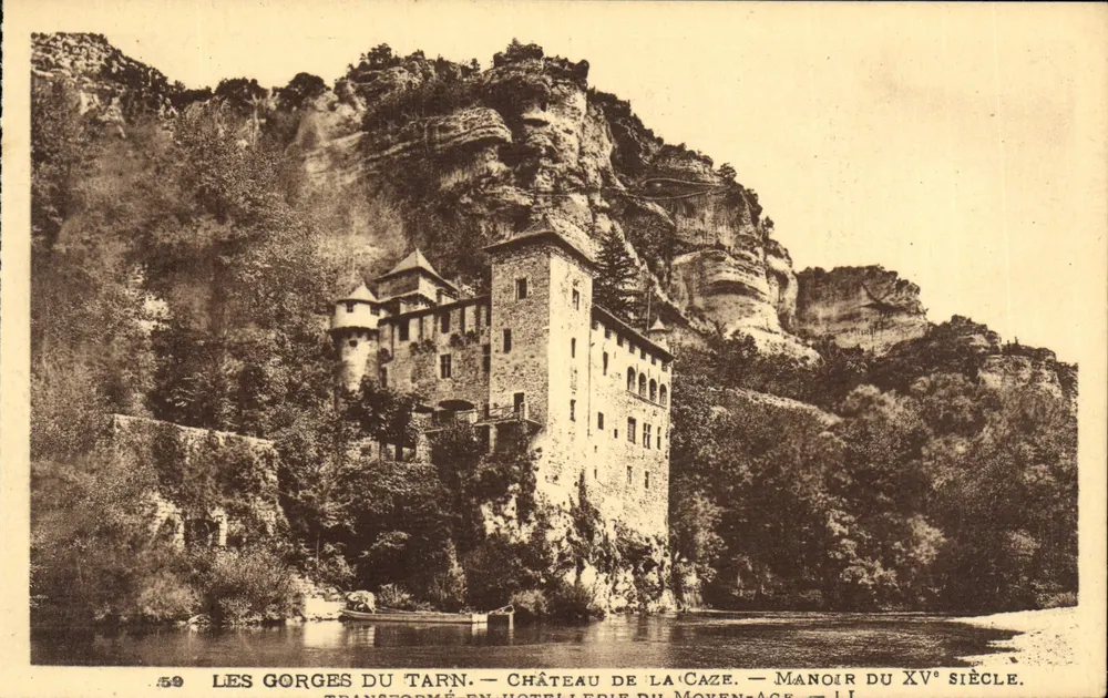 As Gorges do Tarn — Castelo de La Caze — Mansão do Século XV - Frente