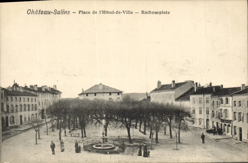 Château-Salins — Place de l'Hôtel-de-Ville — Rathausplatz - Vorderseite