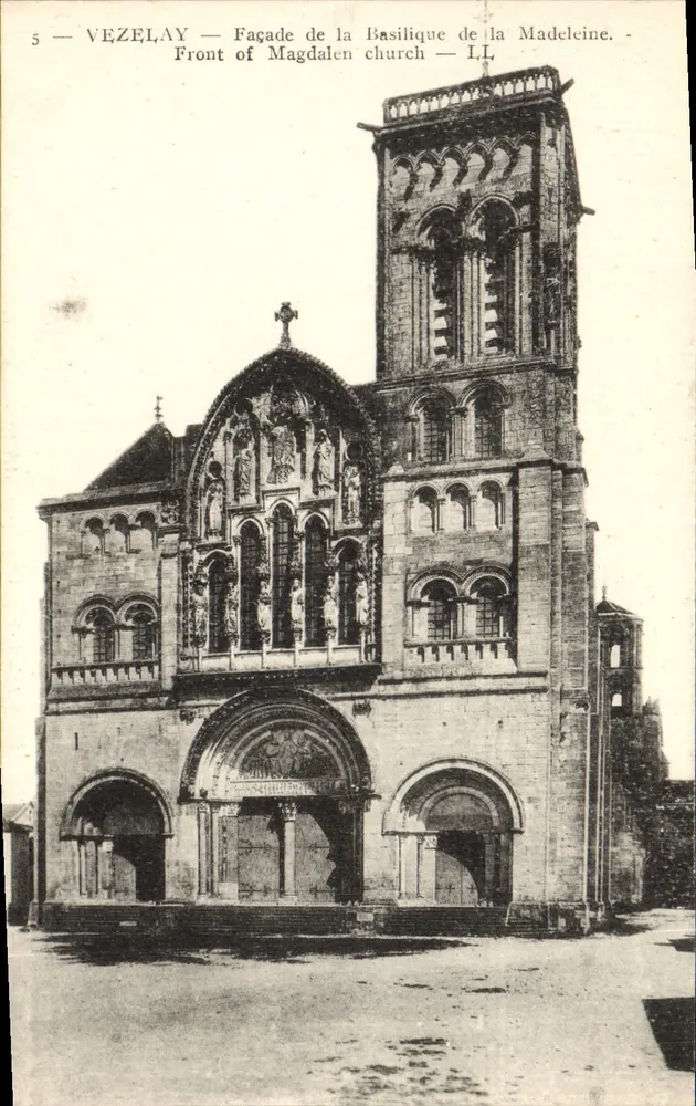 Vézelay — Fachada da Basílica da Madeleine — Editor Levy & Neurdein, Paris - Frente