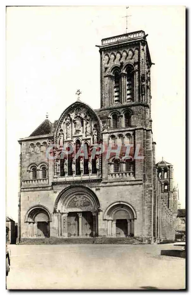 Vézelay — Basílica de Nossa Senhora da Madeleine. Fachada — Loja do Paletin de Vézelay - Frente