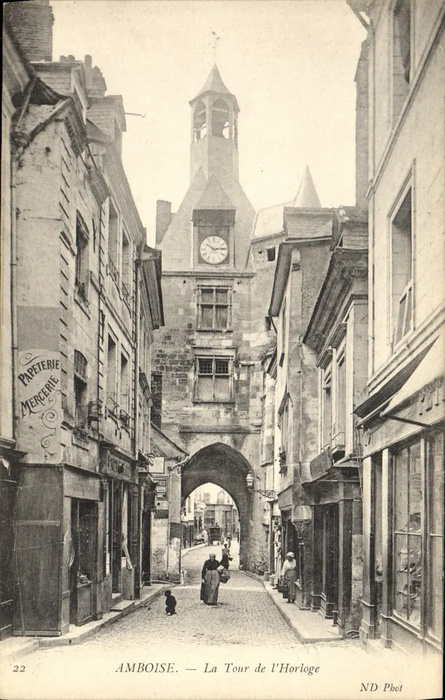 Amboise — Torre da Hora — ND Phot - Frente