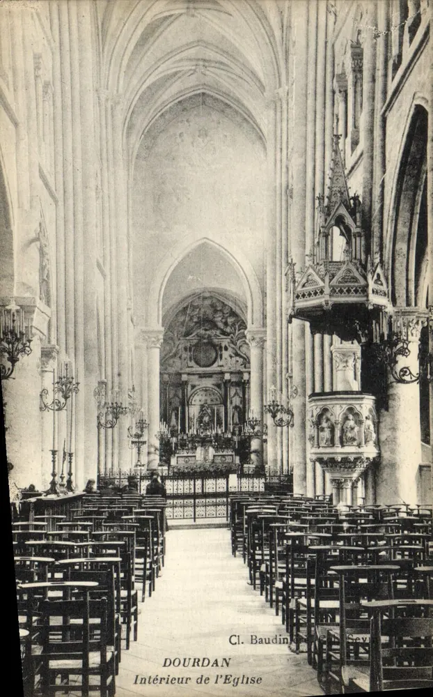 Dourdan — Interior da Igreja — Cl. Baudin, Paris - Frente