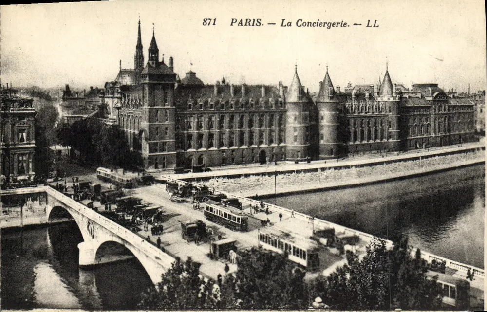 Paris — A Conciergerie — LL - Frente