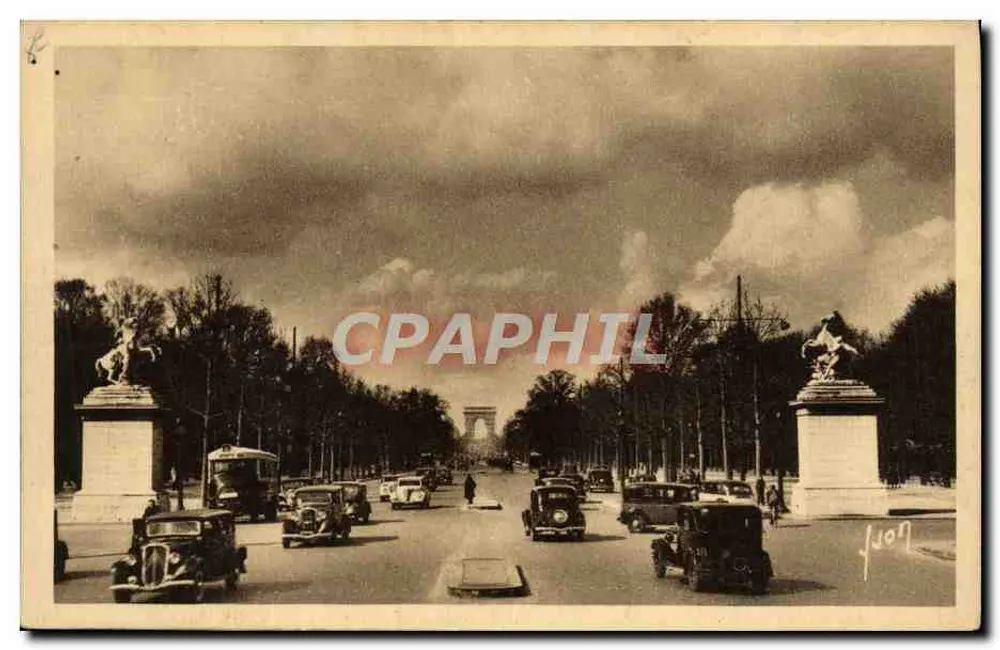 Avenue des Champs-Élysées — Blick zum Triumphbogen — Verlag Les Éditions d'Art Parisien - Vorderseite