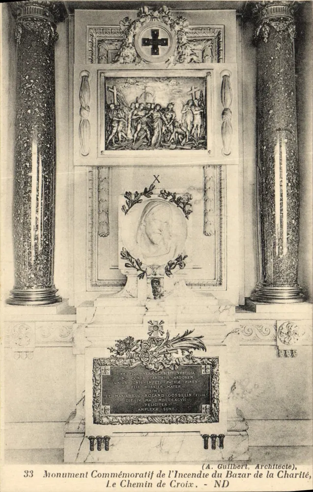 Gedenkmonument für das Feuer in den Bazaaren der Charité — Der Weg des Kreuzes — (A. Gullibert, Architekt) - Vorderseite