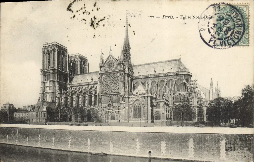 Paris — Igreja de Nossa Senhora de Paris — Editor desconhecido, n° 177 - Frente