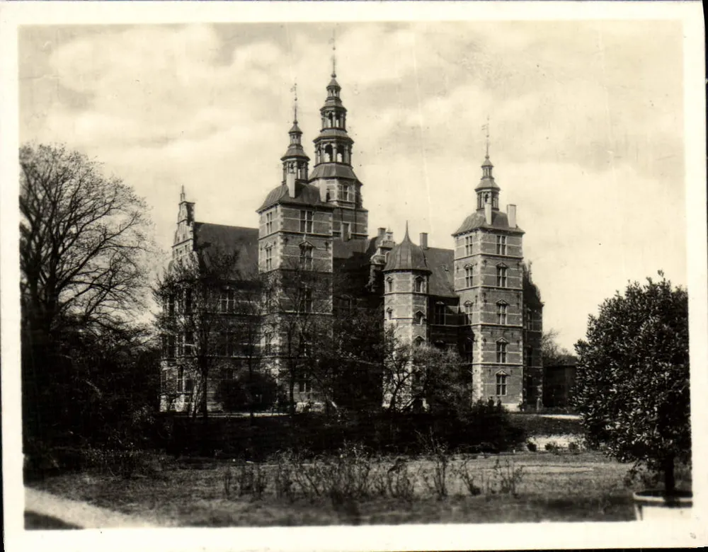 Castelo de Schloss Marienburg — vista geral — n°1 - Frente