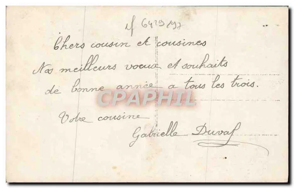 Menina segurando um buquê — Feliz Ano — editor República, n° 7027 - Verso