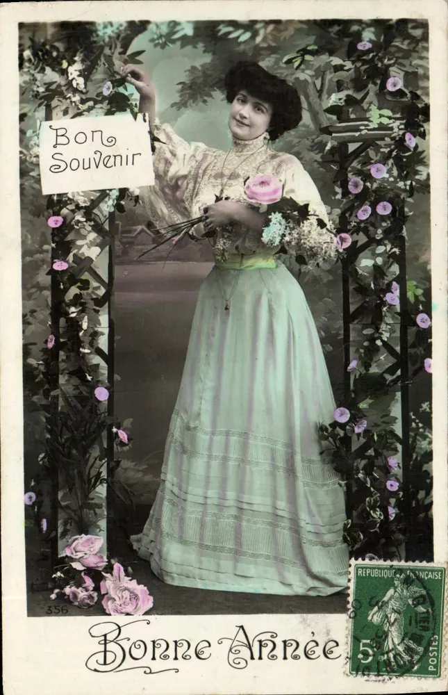 Frau in Kleidungsstil der 1900er — Frohes Neues Jahr — Verlag: Union Postale Universelle, Nr. 356 - Vorderseite