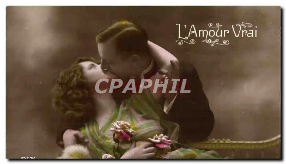 L'Amour Vrai — Szene eines sich umarmenden Paares — unbekannter Verlag - Vorderseite