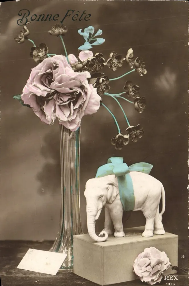 Arranjo de rosas e elefante decorativo — REX 4615 - Frente