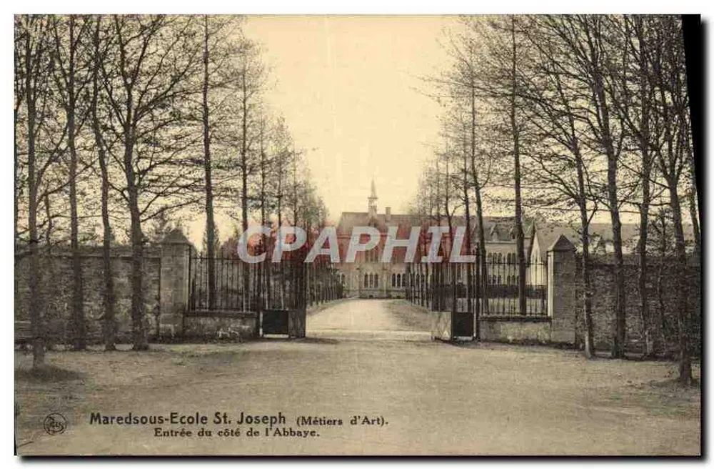 Maredsous - Schule St. Joseph - Eingang zum Kloster (Métiers d'Art) - Vorderseite