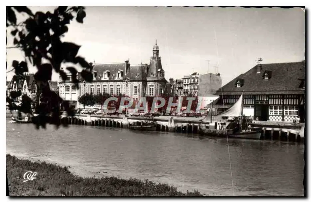 Vue sobre Trouville — Editora: Ce des Arts, Paris - Frente
