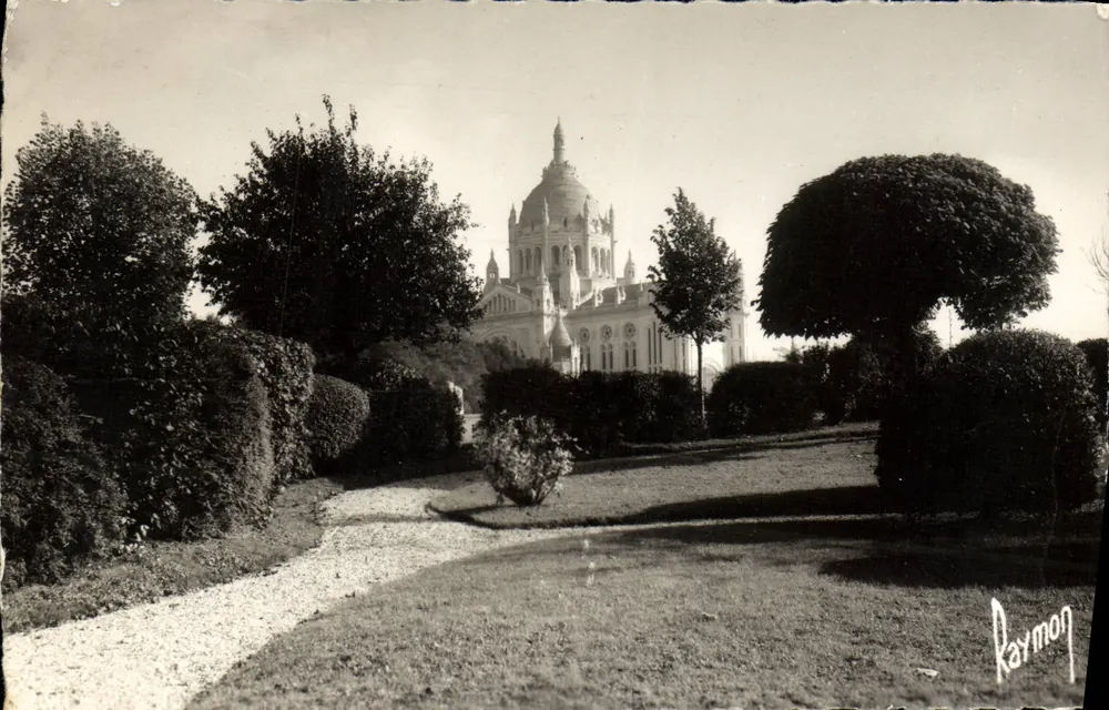 Basílica del Sagrado Corazón — Lisieux — Ediciones de Arte Raymon - Anverso