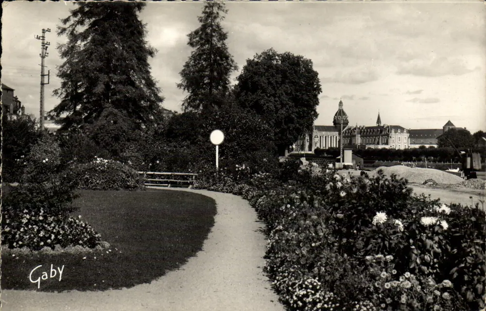 Château-Gauntier — Praça da Alsácia — Edições Gaby - Frente