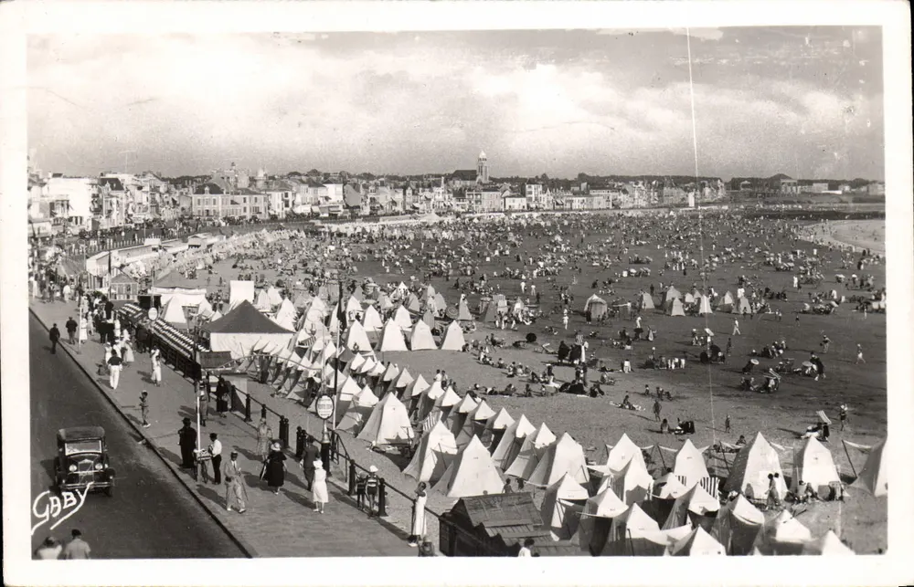 Les Sables-d'Olonne (Vendée) — Vista geral da Praia — Edições GABY - Frente