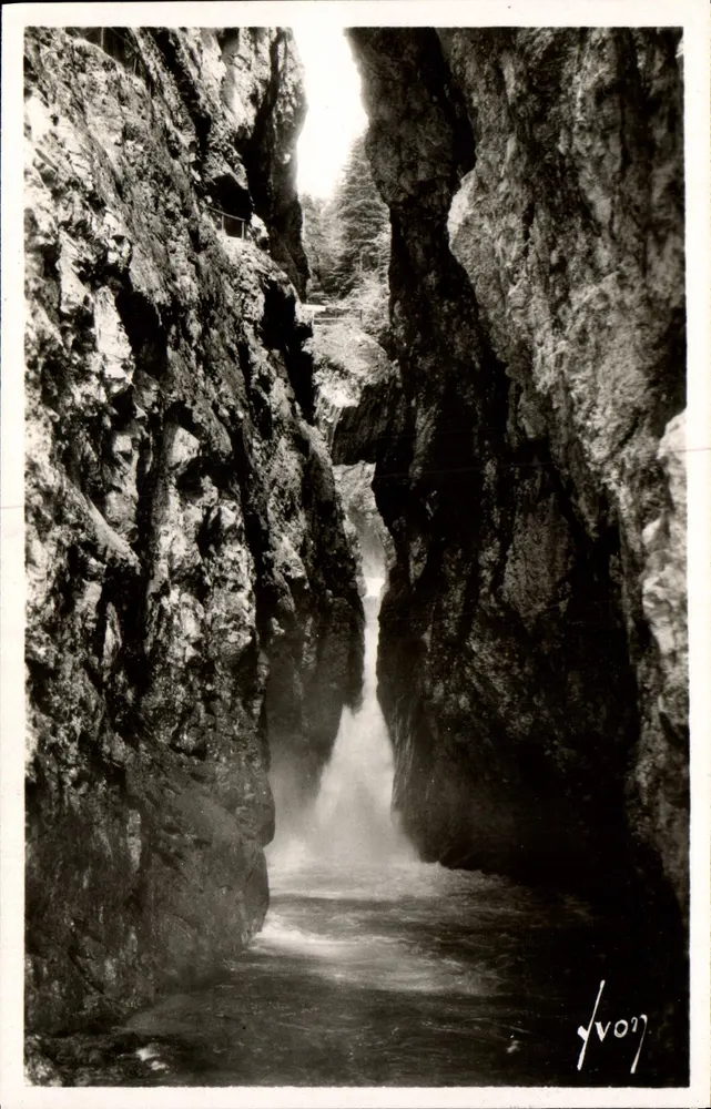 Gorges de la Diosaz — Natürlicher Brücke und Wasserfall Soufflet — Éditions d'Art 'Yvon' Servoz - Vorderseite