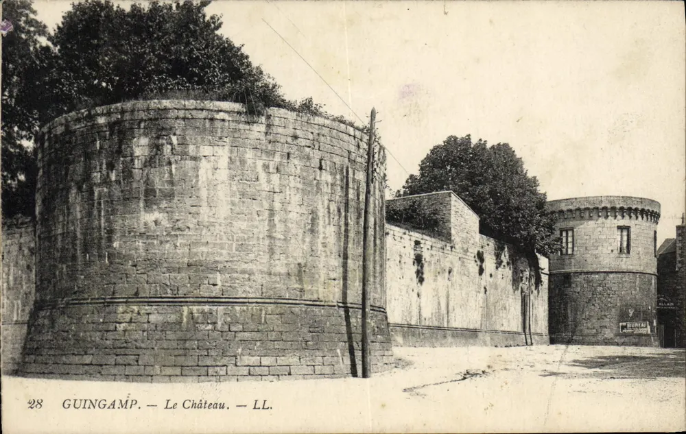 Guingamp — O Castelo — LL. — n°28 - Frente