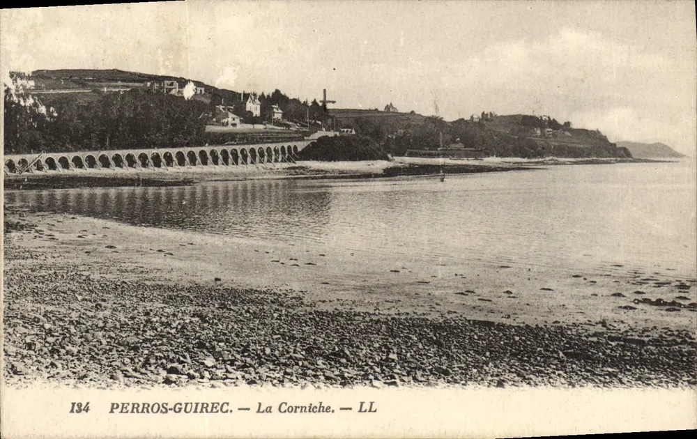 Perros-Guirec — A Corniche — LL - Frente