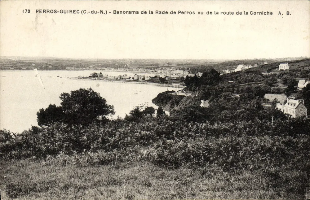 Perros-Guirec (C.-du-N.) — Panoramablick auf die Bucht von Perros von der Cornichestraße — A. B. - Vorderseite