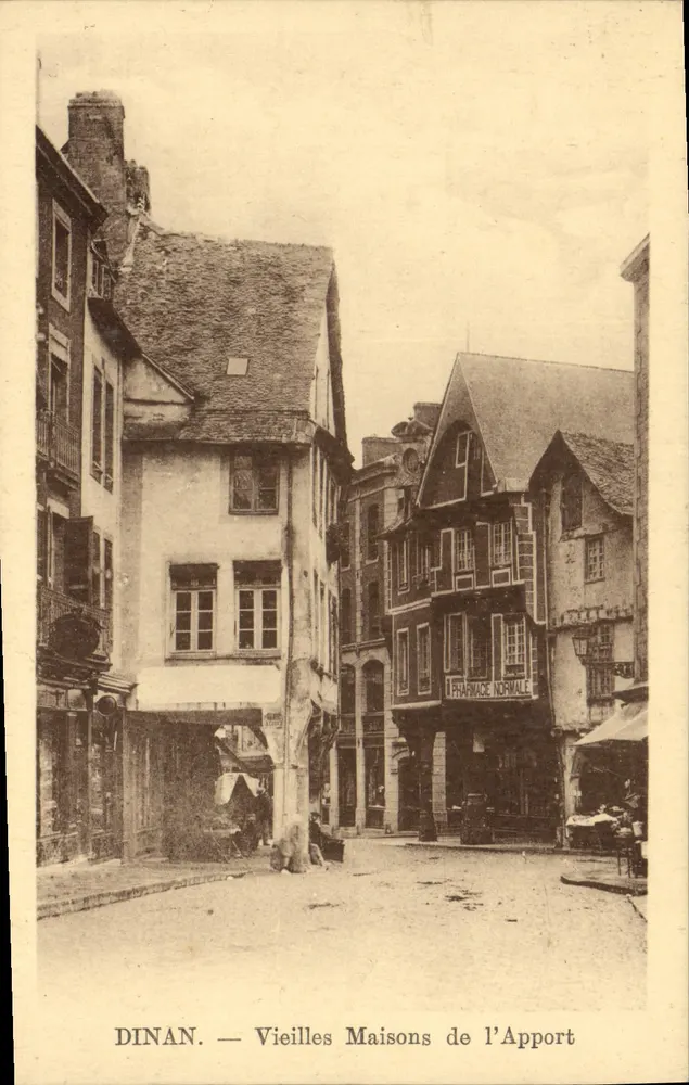 Dinan — Velhas Casas do Apport — A. Benoit, Dinan - Frente