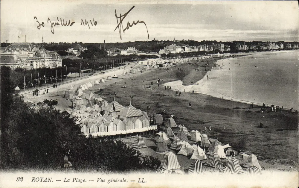 Royan — A Praia — Vista geral — LL. - Frente