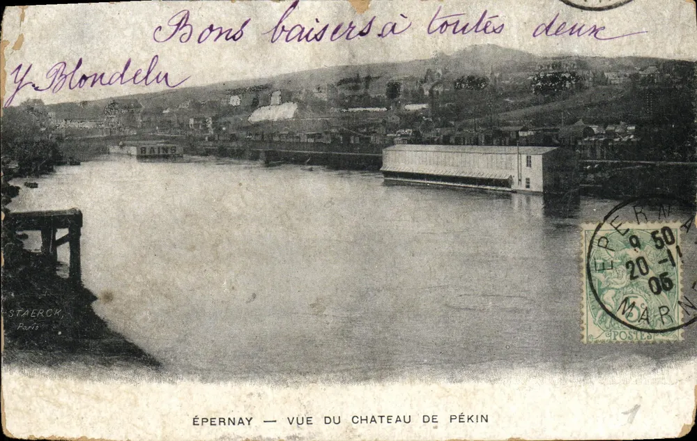 Épernay — Visão do Castelo de Pequim — Staerck, Paris - Frente