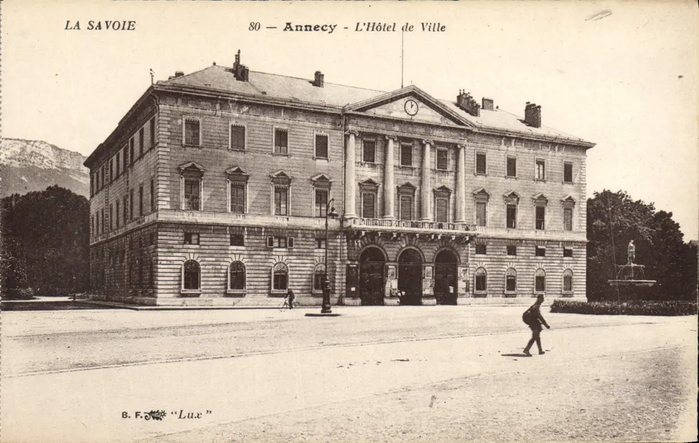Annecy — O Hotel de Ville — B. F. « Lux » - Frente