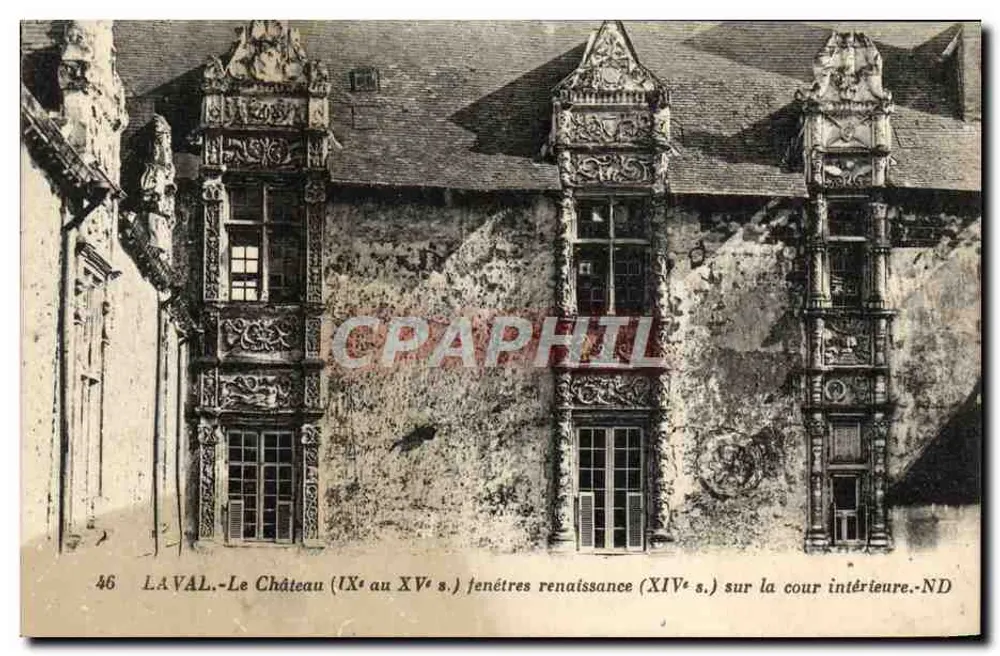 Laval - O Castelo (IX a XVe s.) janelas renascentistas (XIVe s.) sobre o pátio interno - Frente