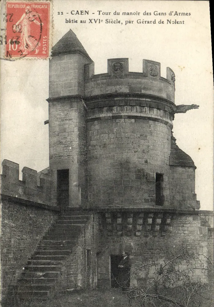 CAEN - Turm des Schlosses der Gens d'Armes — errichtet im 16. Jahrhundert von Gérard de Nolent - Vorderseite