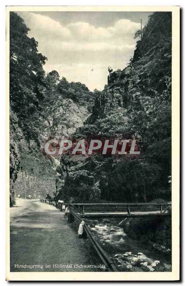 Hirschsprung im Höllental (Schwarzwald) — Aussicht auf eine Schlucht mit Straße und Wasserfall — Verlag nicht sichtbar - Vorderseite