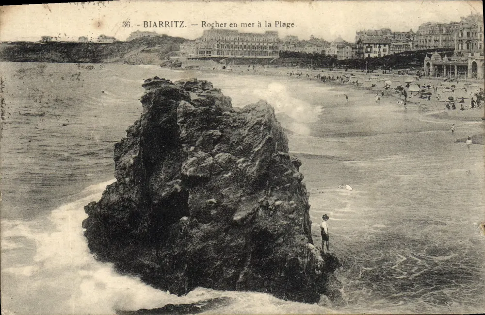 Biarritz — Rocha no mar na Praia — Editor não identificado, n° 36 - Frente