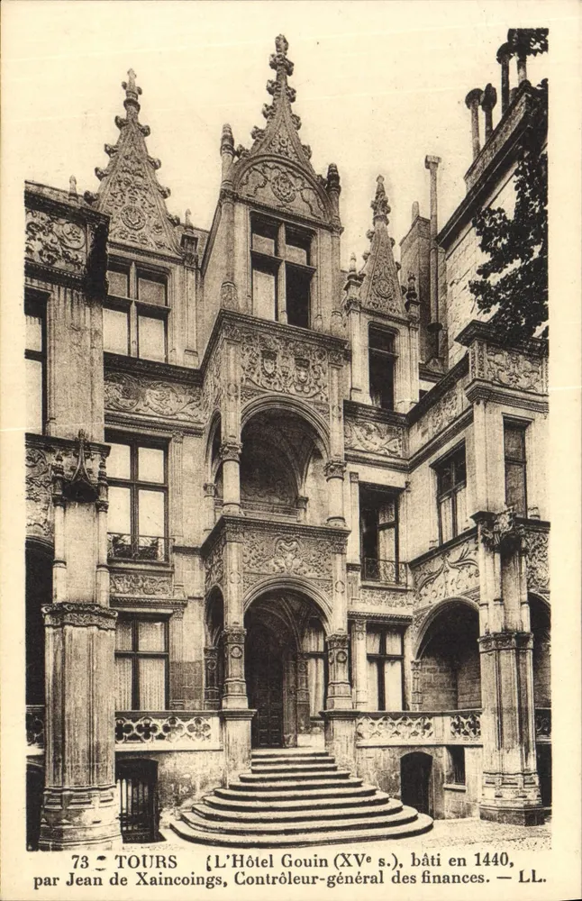 Tours — Das Hotel Gouin (15. Jahrhundert), erbaut 1440 von Jean de Xaincoings, Generalinspekteur der Finanzen — LL. - Vorderseite