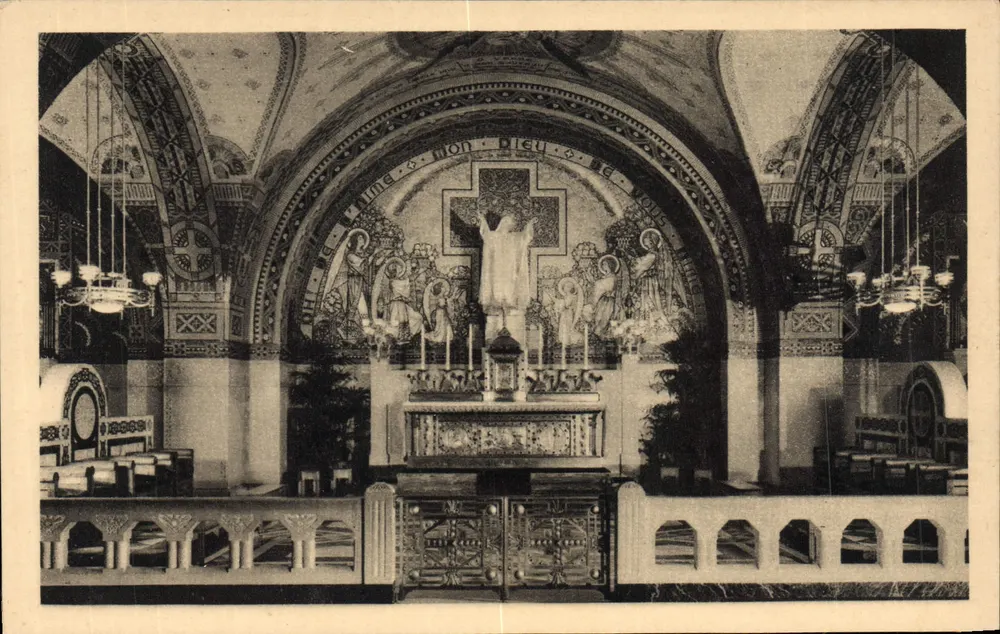 A Basílica de Lisieux — O Coro — Hélio-Cachan (Seine) - Frente