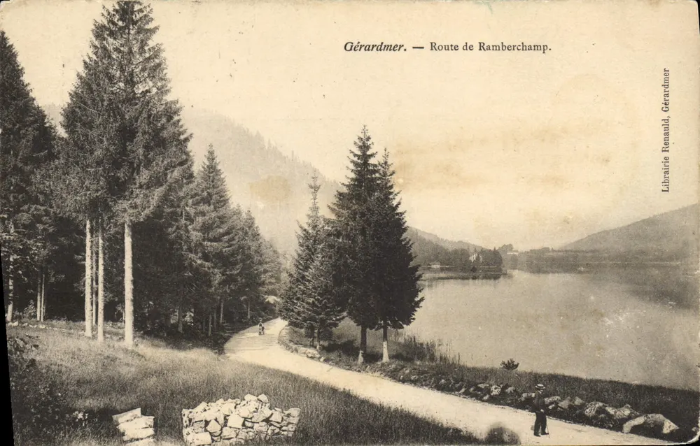 Gérardmer — Estrada de Ramberchamp — Livraria Renauld, Gérardmer - Frente