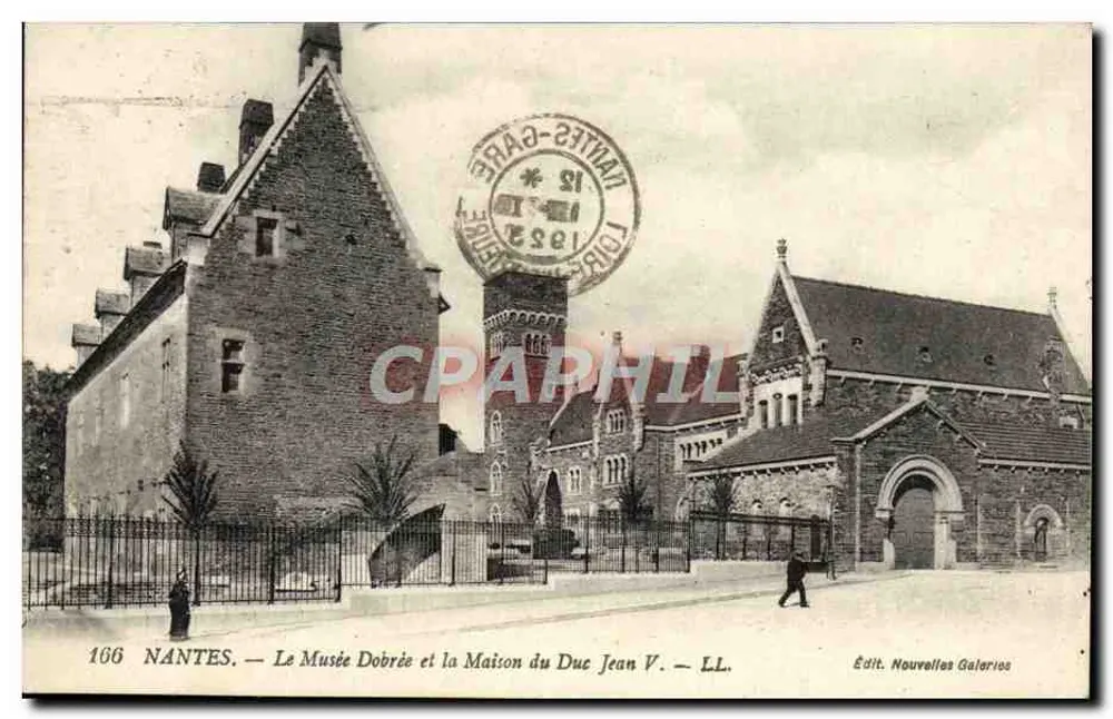 NANTES — Le Musée Dobrée et la Maison du Duc Jean V. — Édit. Nouvelles Galeries - Recto