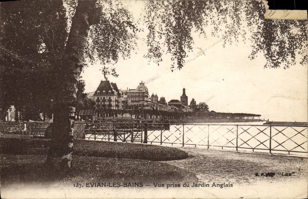 ÉVIAN-LES-BAINS — Ansicht vom Englischen Garten — Verlag S.P. LUC - Vorderseite