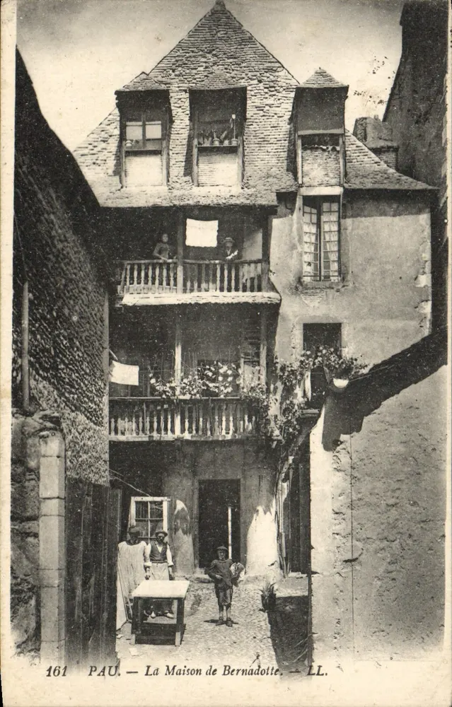 Pau — A Casa de Bernadotte — LL. n°161 - Frente