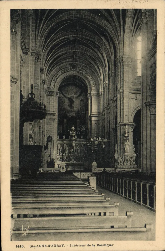 Ste-ANNE-d'AURAY — Interior da Basílica — Editor Laurent Nel, n° 1416 - Frente