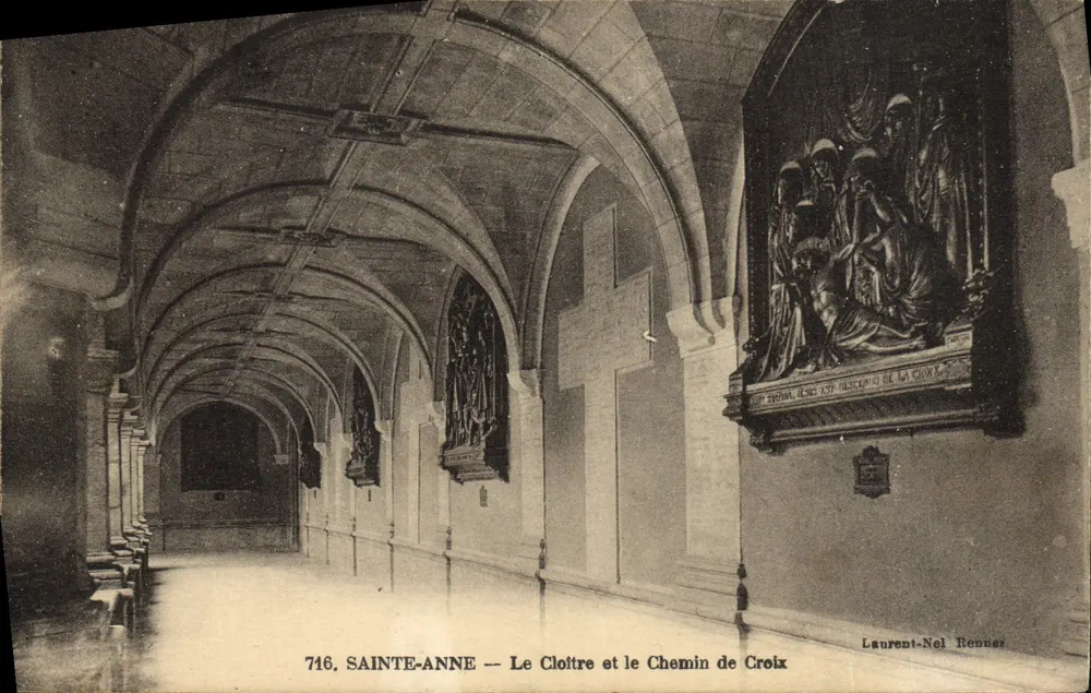Sainte-Anne — Der Cloister und der Weg des Kreuzes — Laurent-Nol Rennes - Vorderseite