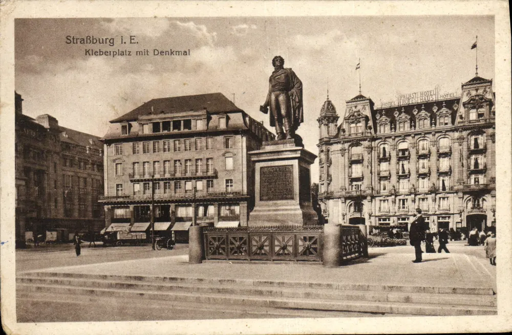 Strasbourg i. E. — Kleiberplatz avec monument — éditeur : Straßburg i. E. - Frente