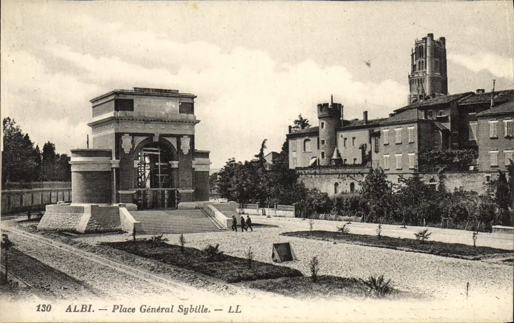 Albi — Place Général Sybille — LL, n°130 - Frente