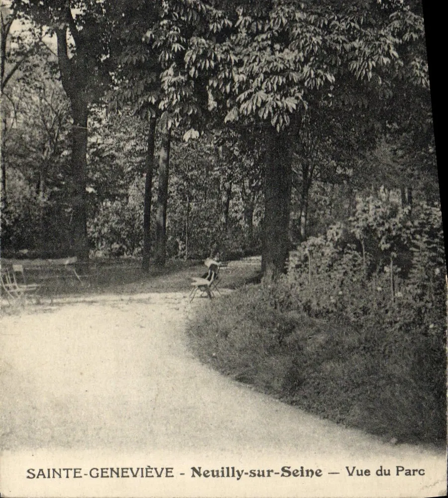 Sainte-Geneviève - Neuilly-sur-Seine — Ansicht des Parks - Vorderseite