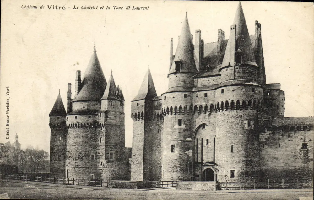 Schloss Vitré - Das Châtellet und die Tour Saint Laurent — Cliché Basar, Vitré - Vorderseite
