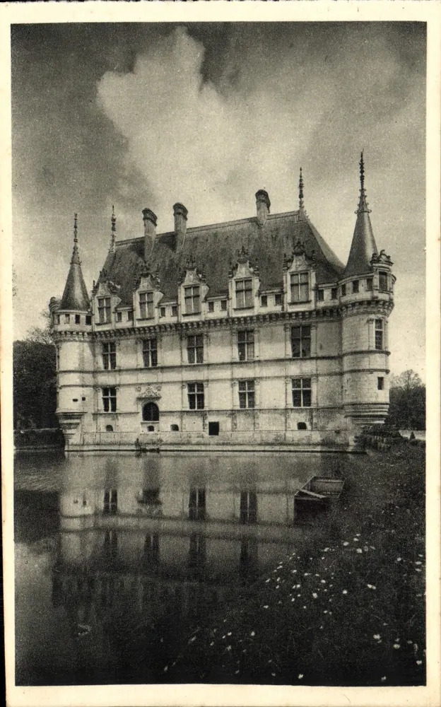 Schloss Azay-le-Rideau — Westseite - Le Vivier — Service Commercial Monuments Historiques Gd Palais, Av. Alexandre-III, Paris - Vorderseite