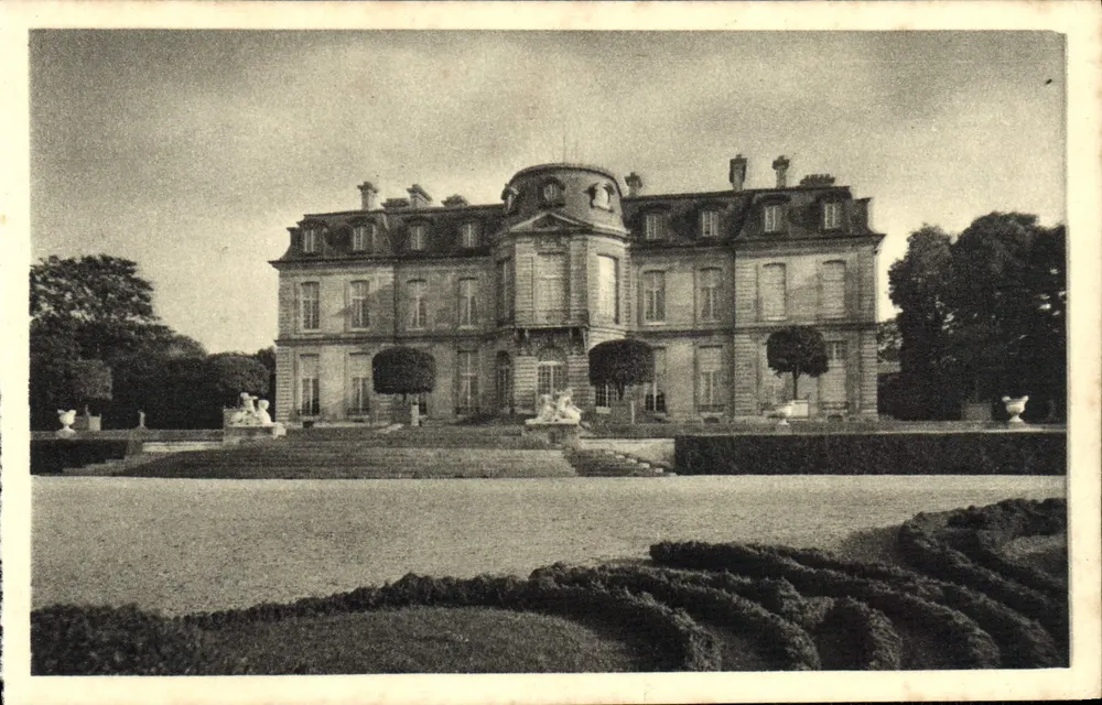 Castillo de Champs (S.-et-M.) — Fachada sobre los Jardines — Serv. Comercial Monuments Historiques, G. Palais, Av. Alexandre III, París - Anverso