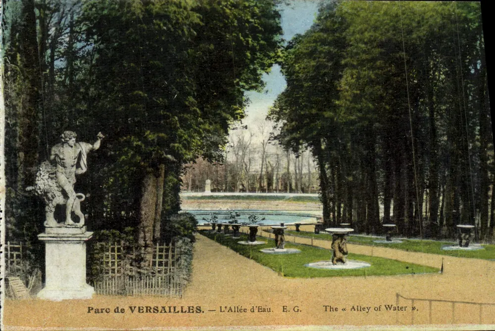 Parque de VERSAILLES — A Avenida da Água — E. G. - Frente