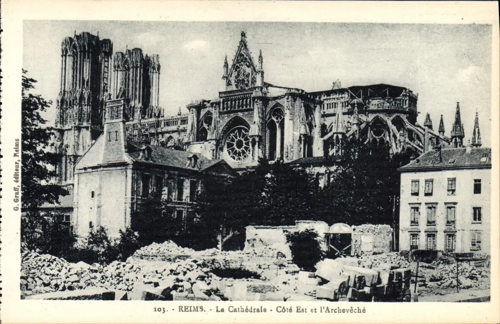 Reims - Die Kathedrale - Ostseite und das Erzbistum - Vorderseite