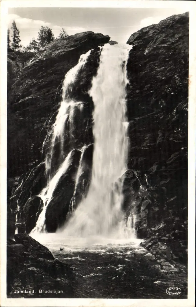 Brudslöjan — cachoeira — ARKTA FOTOERKAR - Frente